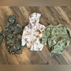 Set of 3 sweatshirts/pants- 2T